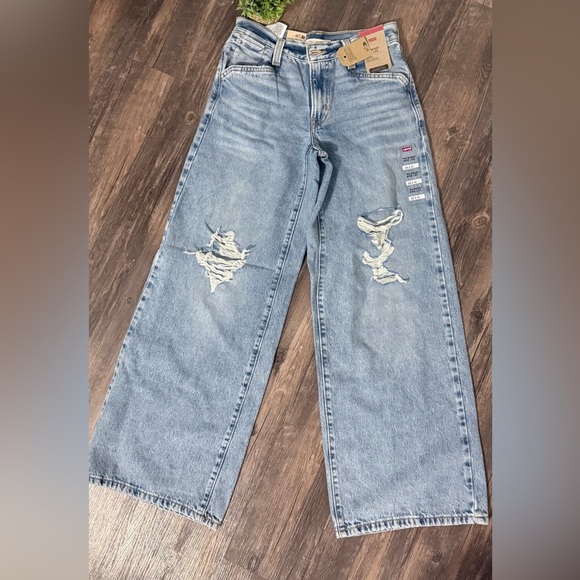 Levi's Denim - Levi's Women's Light Blue Straight Leg Jeans